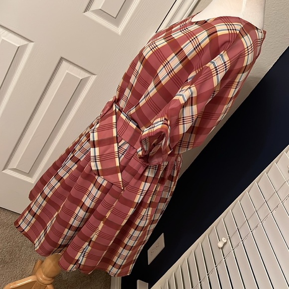 EUC Entro Plaid Dress - Picture 5 of 8